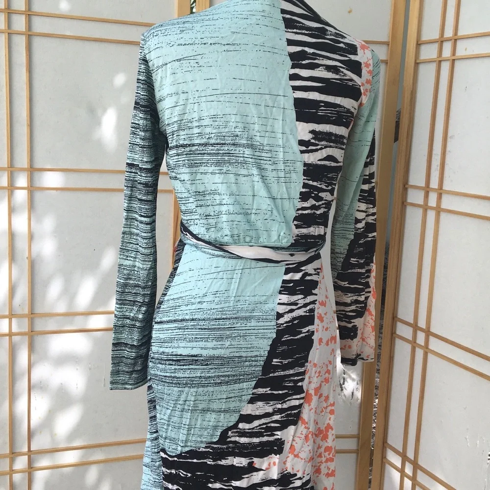 Diane Von Furstenberg Wrap Dress - Picture 2 of 3